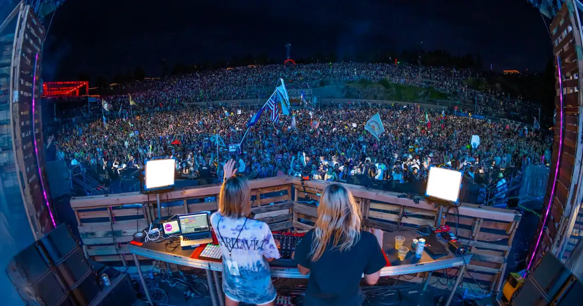 Hollywood Bowl outdoor concert venue LA summer date night